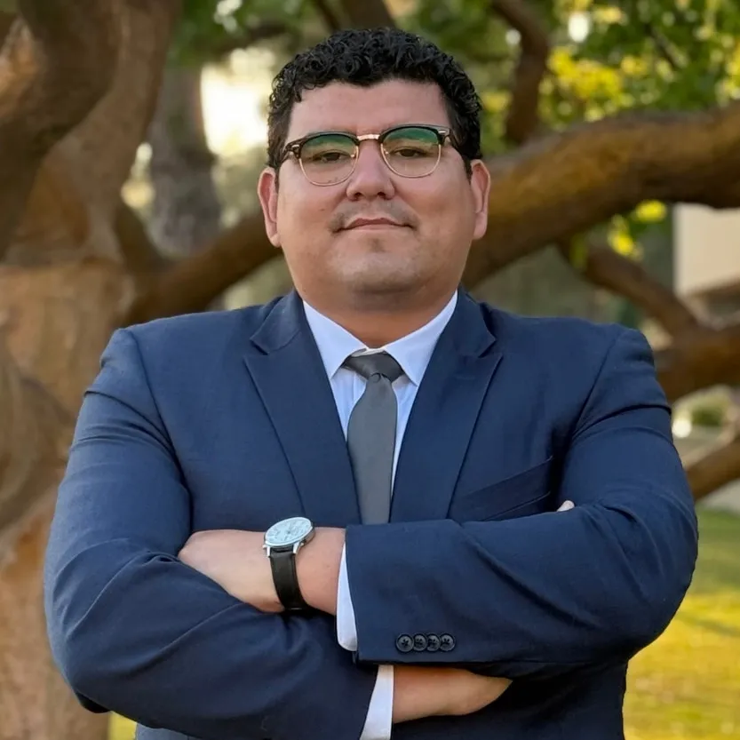 Gonzalo Villalobos Headshot